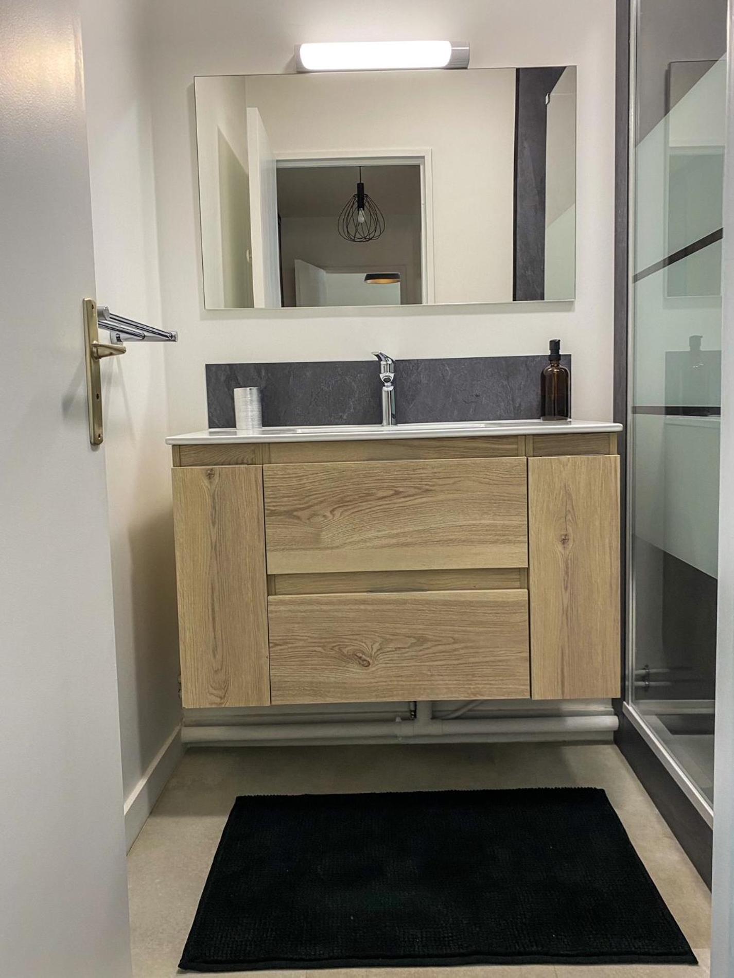 T3 Moderne Avec Balcon Terrasse Et Parking Gratuit Apartment Niort Exterior photo