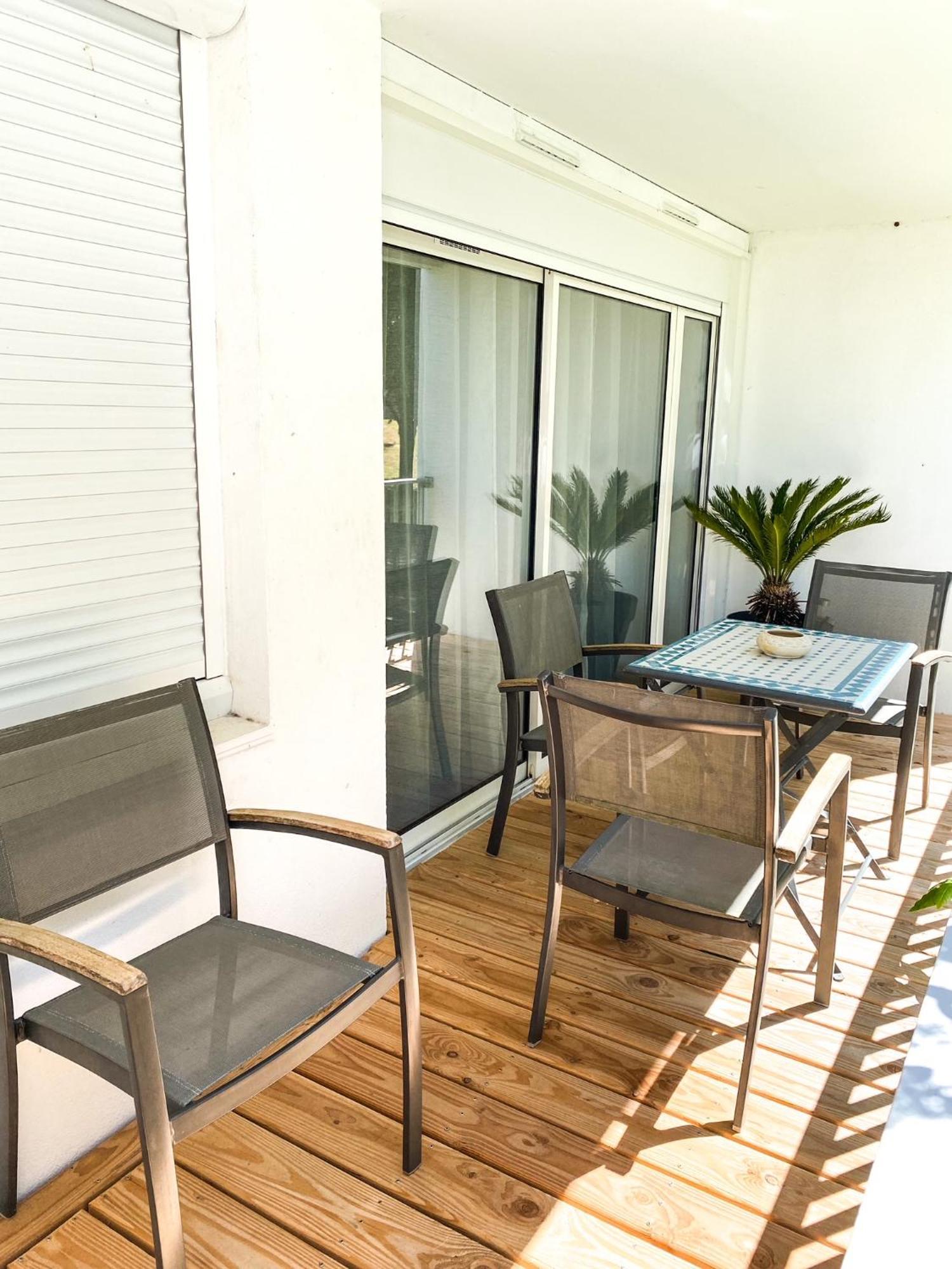T3 Moderne Avec Balcon Terrasse Et Parking Gratuit Apartment Niort Exterior photo